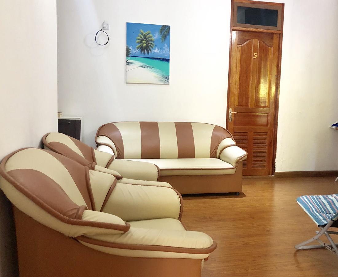 Holiday Mathiveri Inn Dış mekan fotoğraf
