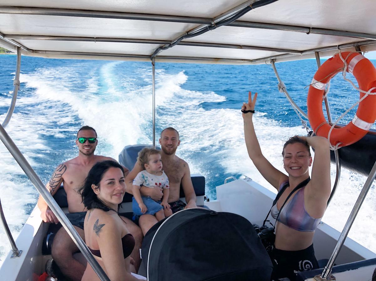 Holiday Mathiveri Inn Dış mekan fotoğraf