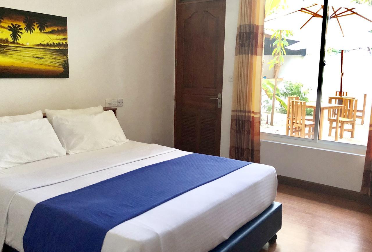 Holiday Mathiveri Inn Dış mekan fotoğraf